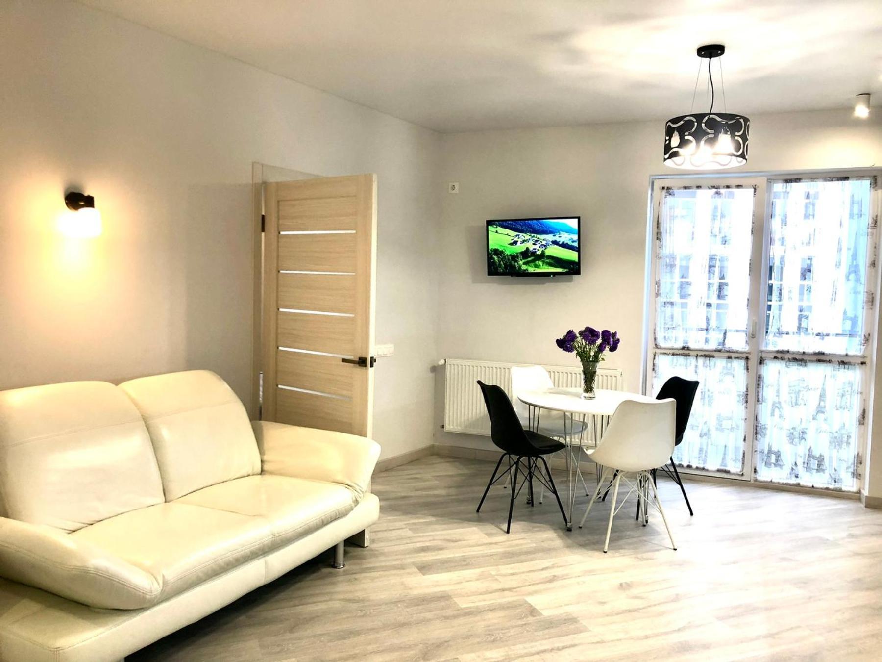 Osapart Comfortable Apartment In A Complex Great Britain Leopoli Esterno foto